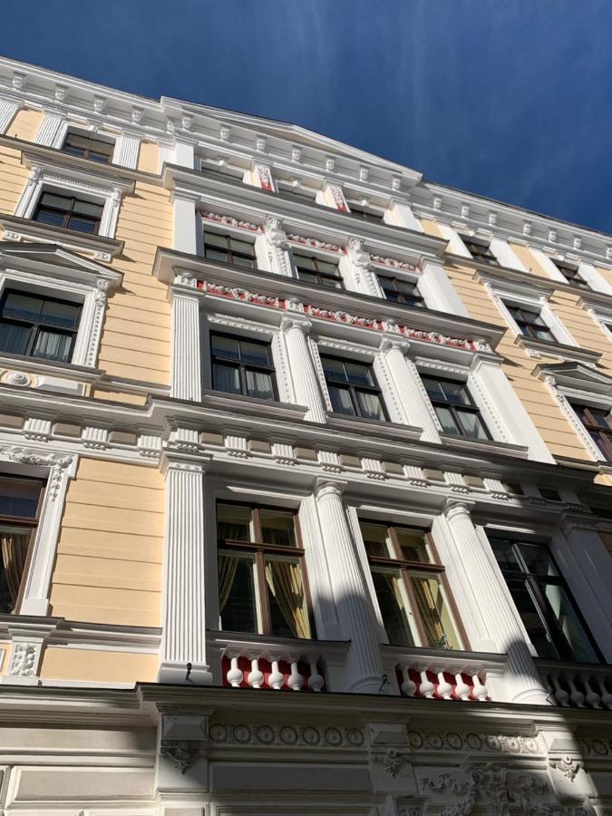 Dandelion Apartment Vecpilsetas Riga Luaran gambar